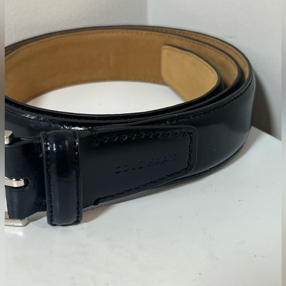 Men’s Cole Haan Leather Classic Black Leather Belt Silver Clasp Belt EUC - Picture 6 of 11